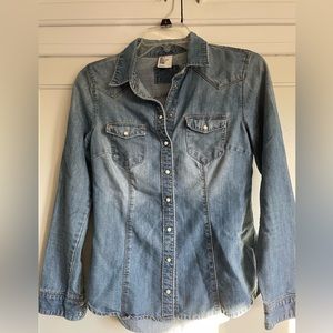 &Denim long sleeve button-down (snaps) shirt